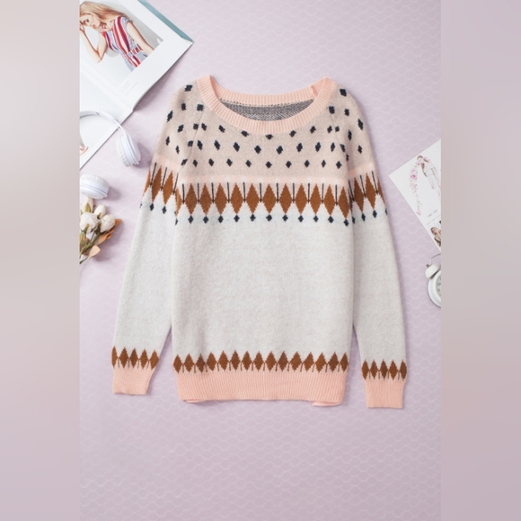 Geometric Contrast Round Neck Long Sleeve Sweater - Picture 5 of 14